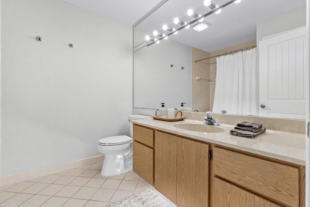 RIVER - Residential Lease