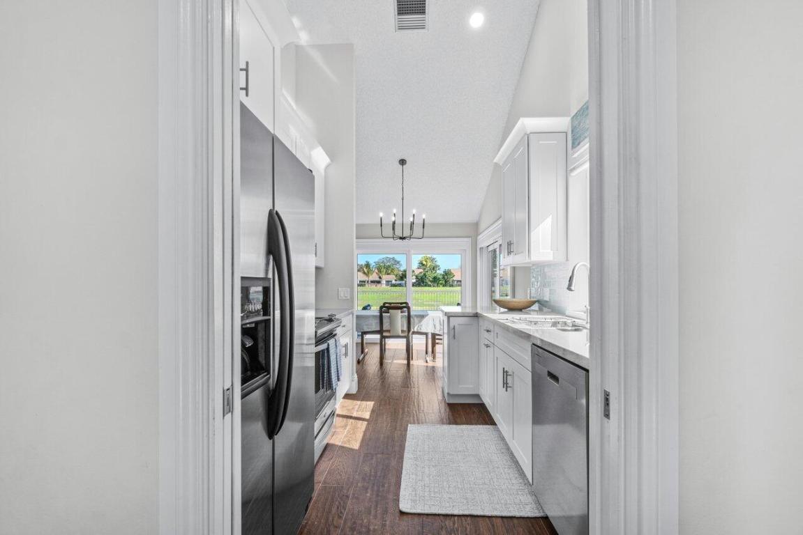 RIVER - Residential Lease