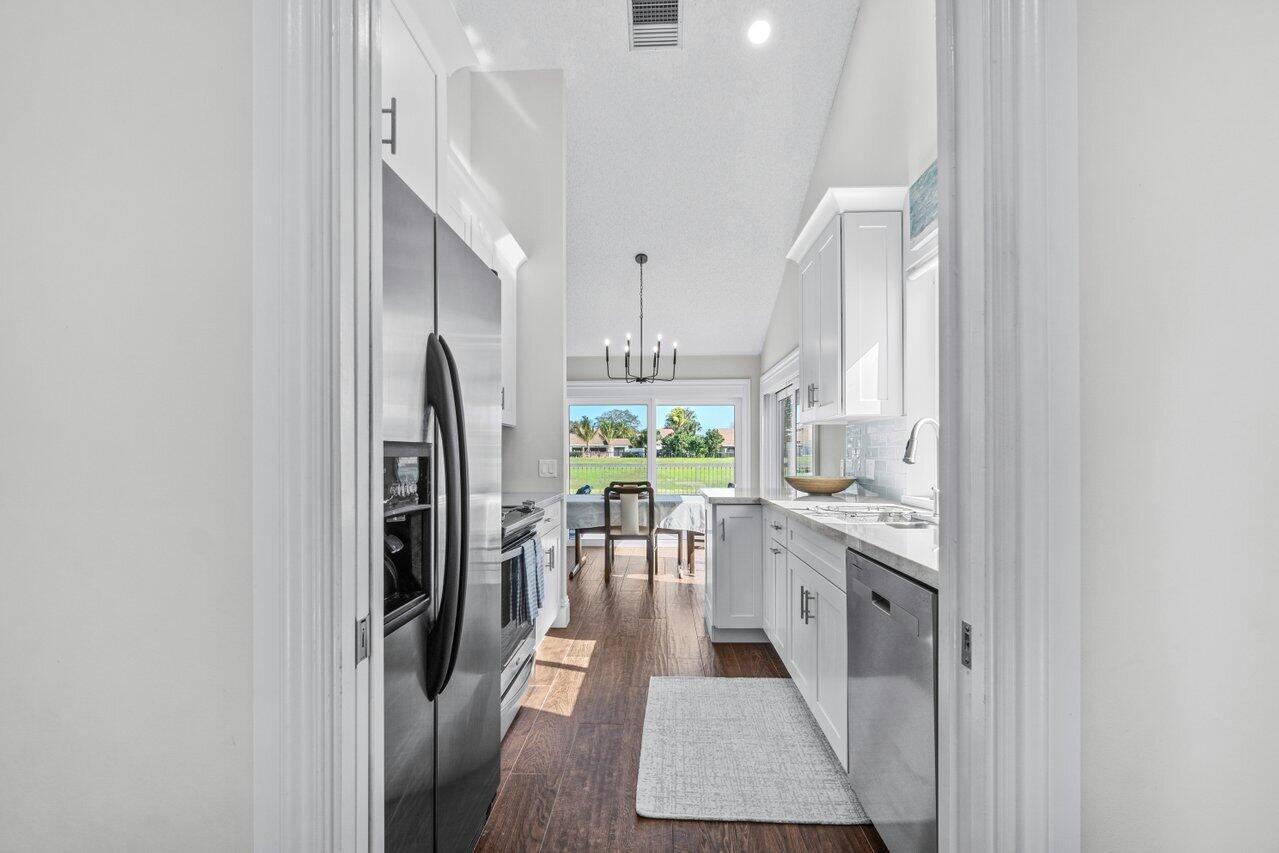 RIVER - Residential Lease