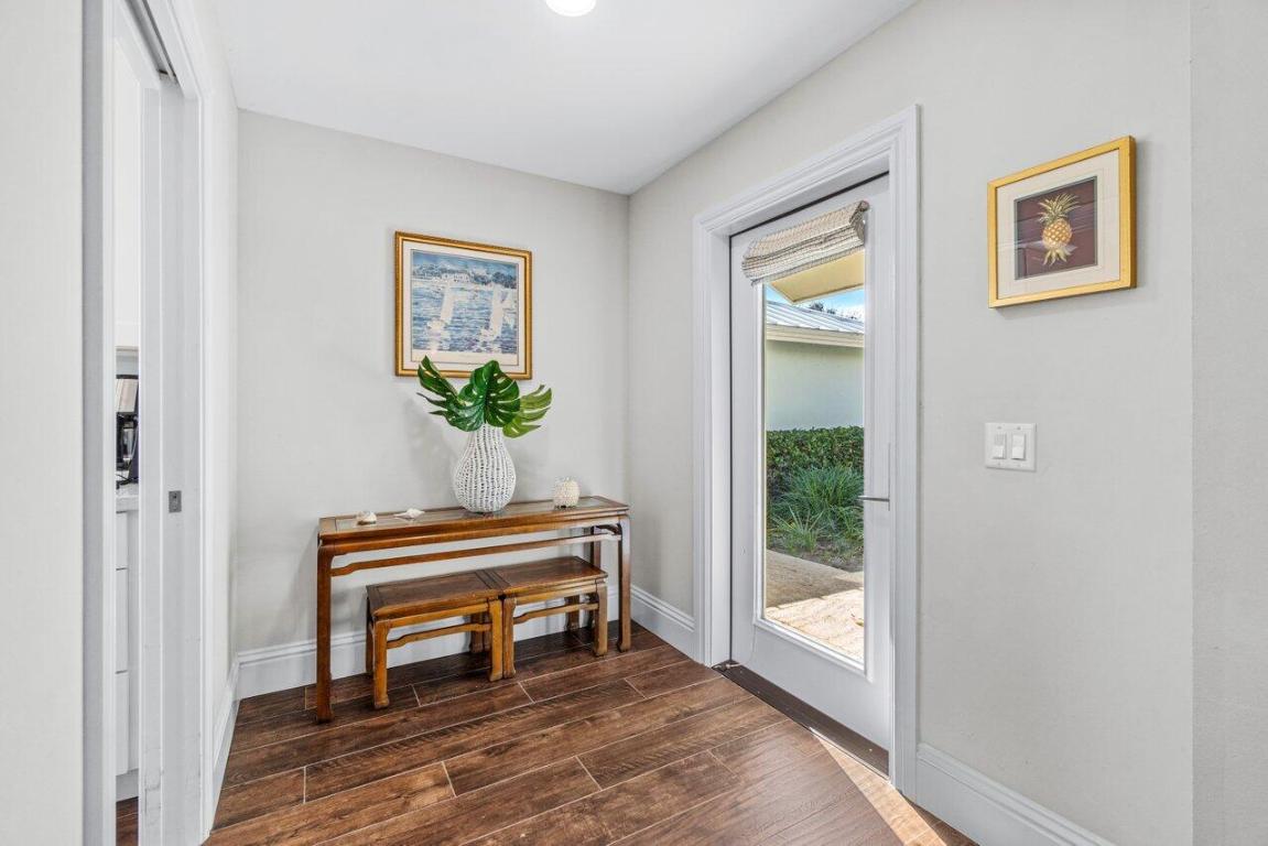 RIVER - Residential Lease