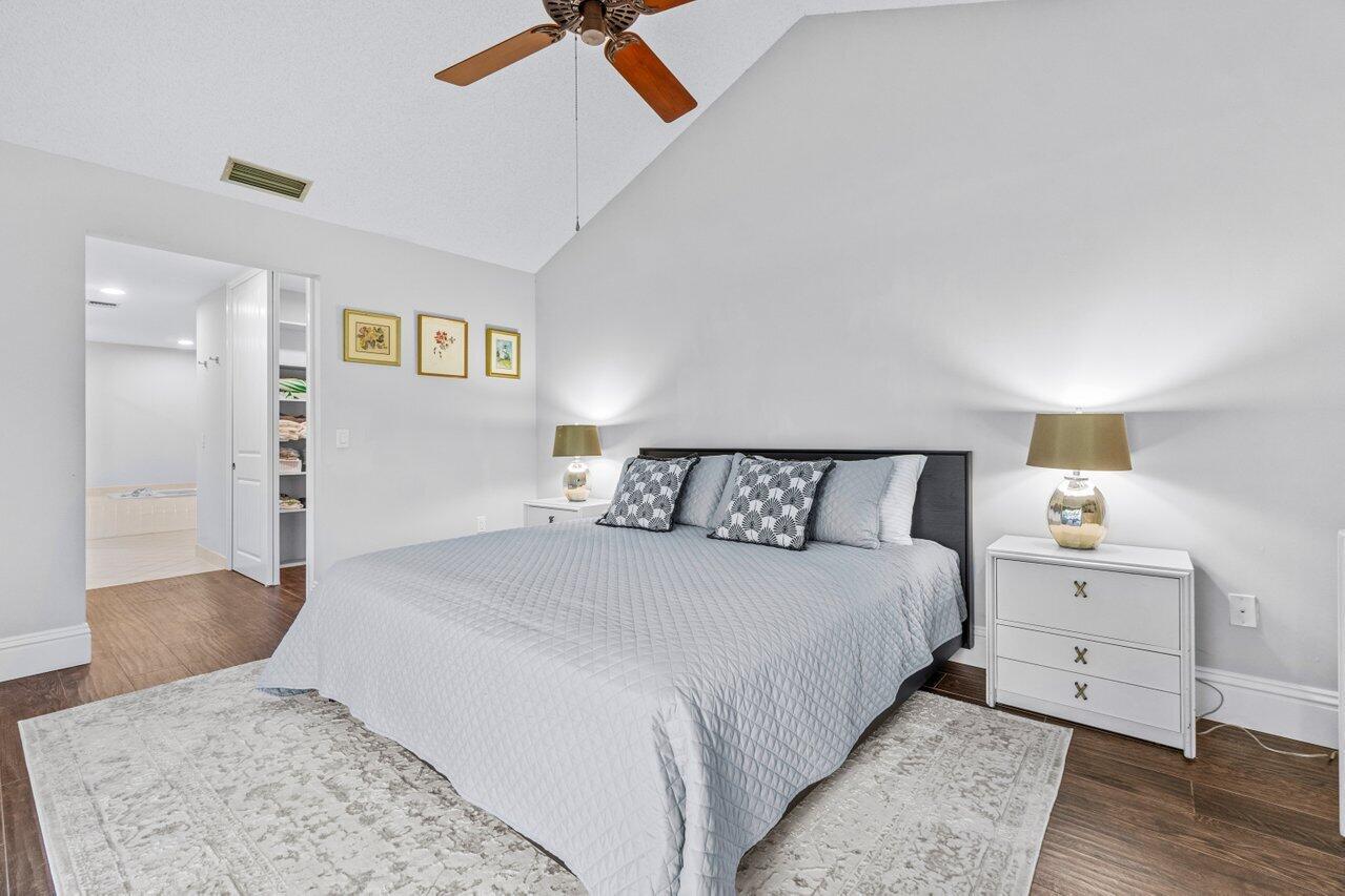 RIVER - Residential Lease