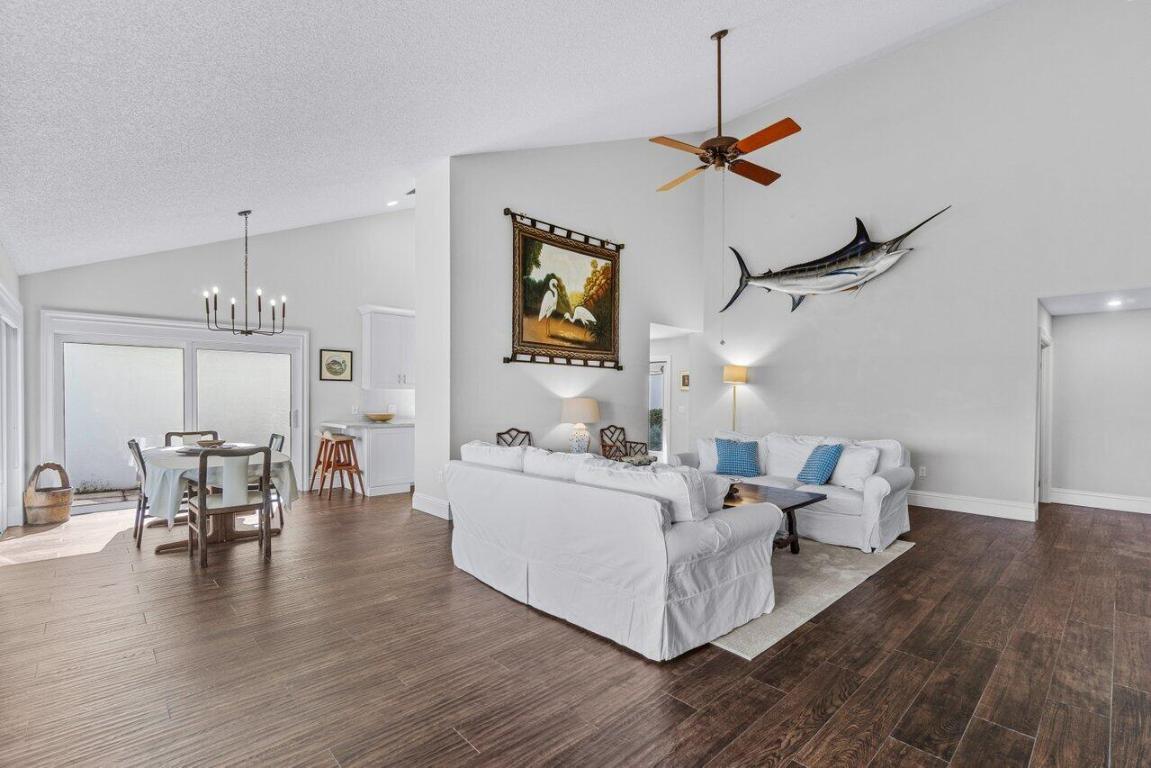 RIVER - Residential Lease