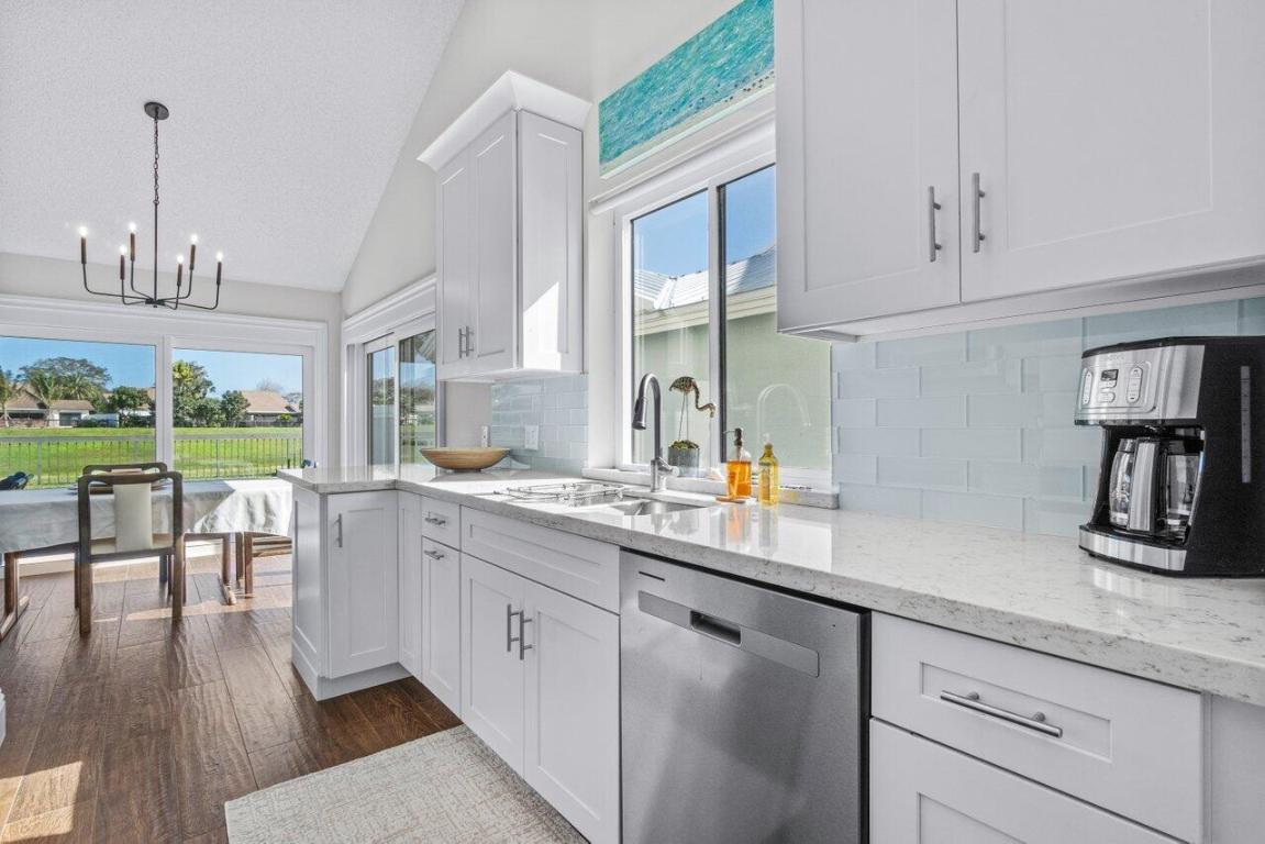 RIVER - Residential Lease