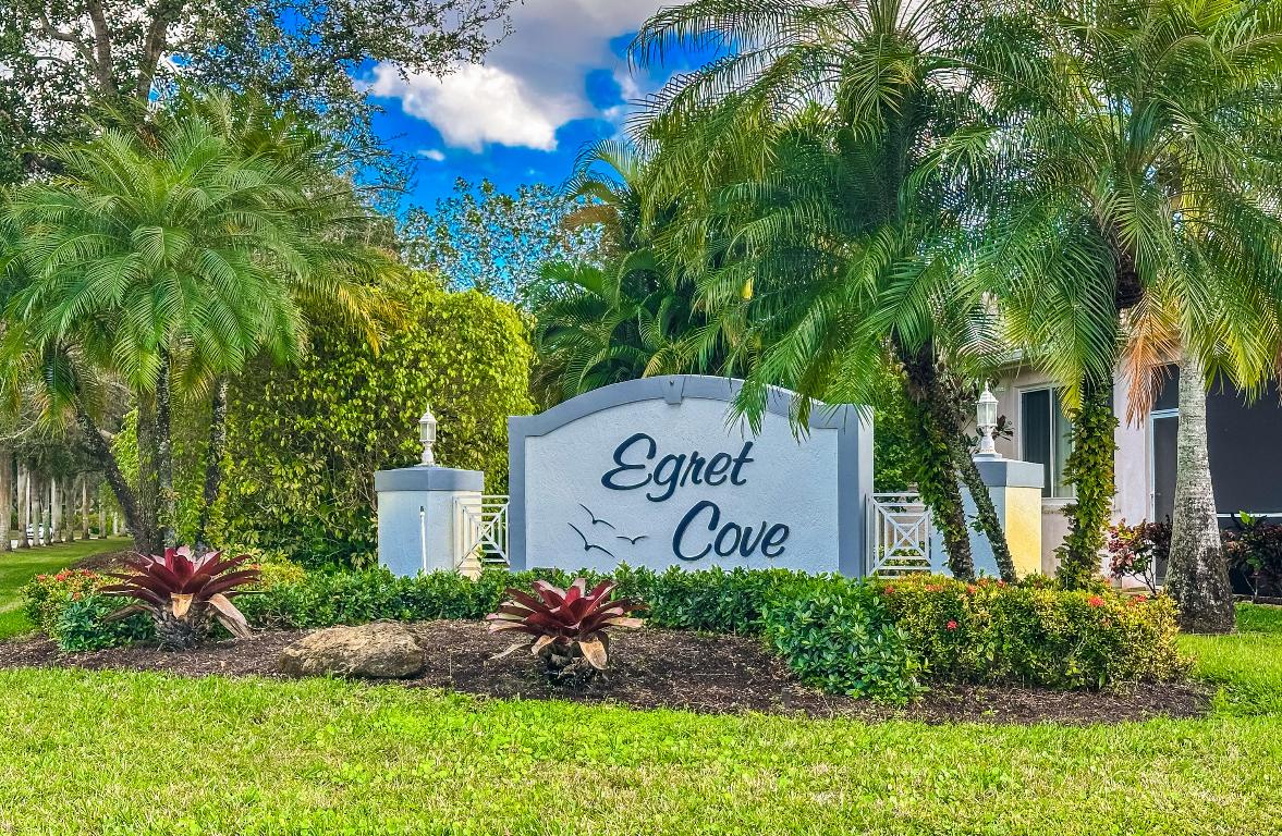 9740 Egret Chase Lane