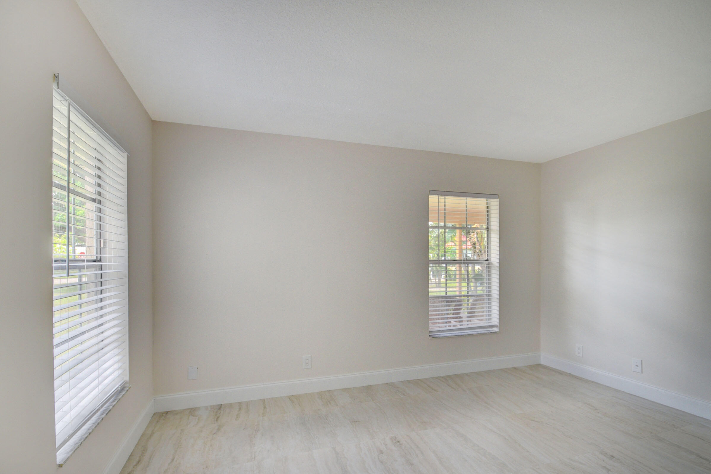 COVERED BRIDGE CONDO - Residential Lease