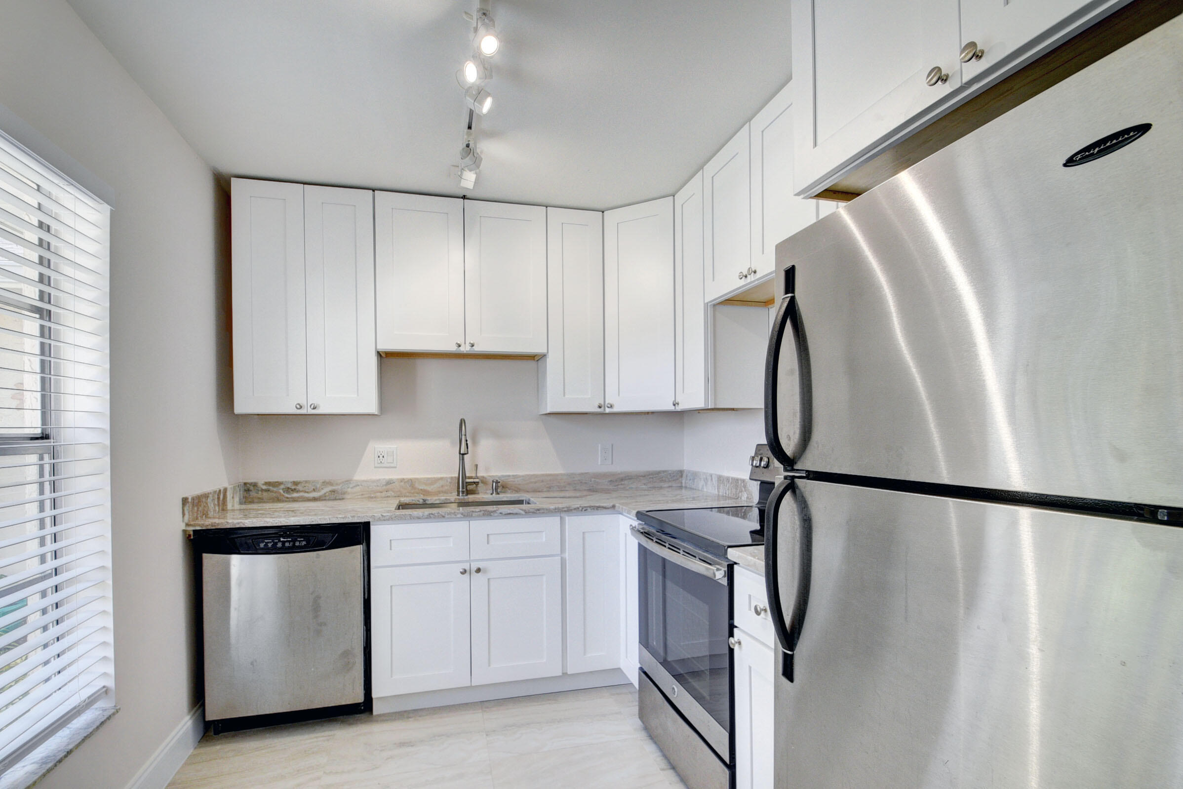 COVERED BRIDGE CONDO - Residential Lease