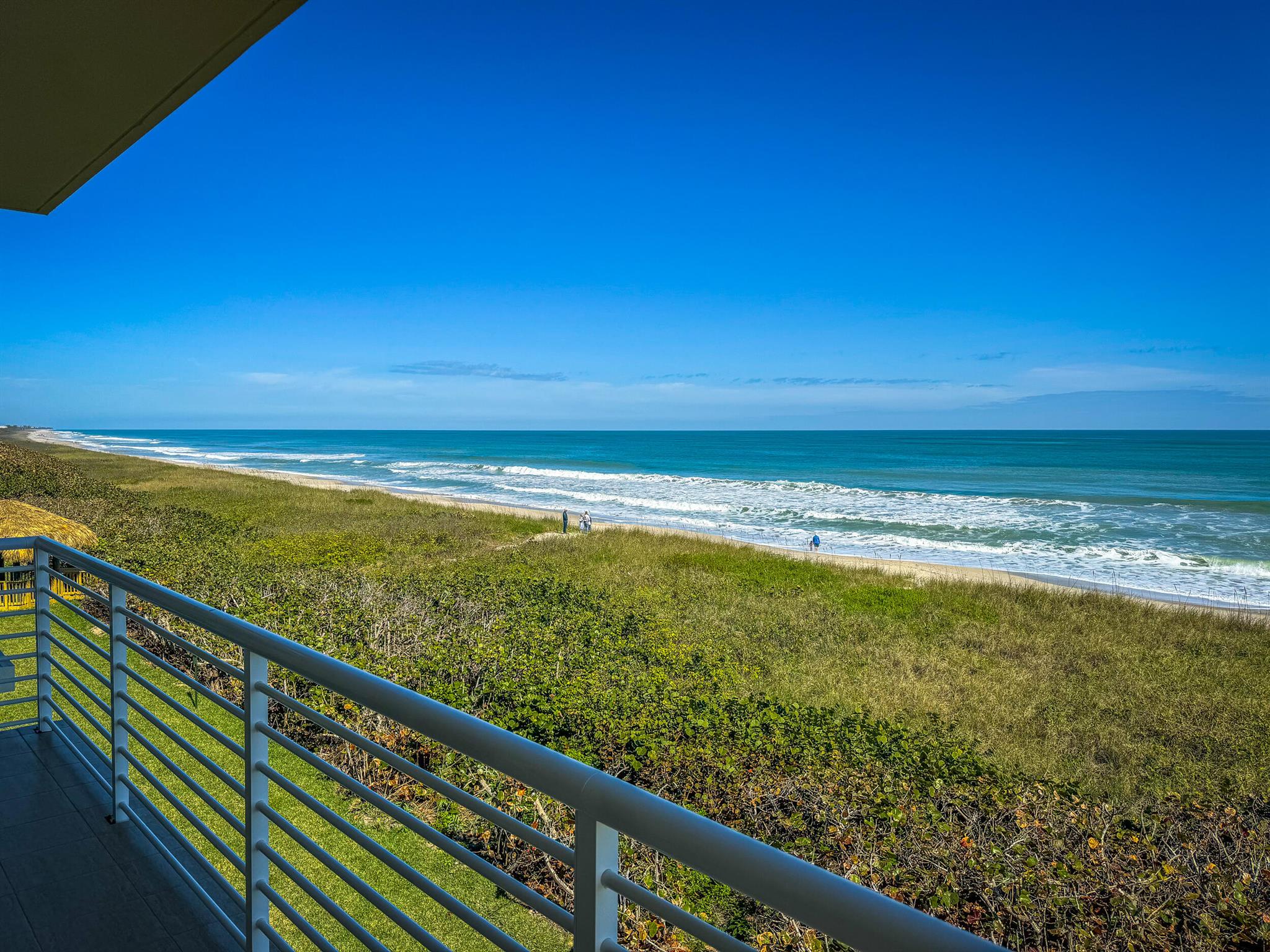 4802 N Highway A1a 3-G, Hutchinson Island, FL, 34949/$1,150,000 3 4802 N Highway A1a 3-G