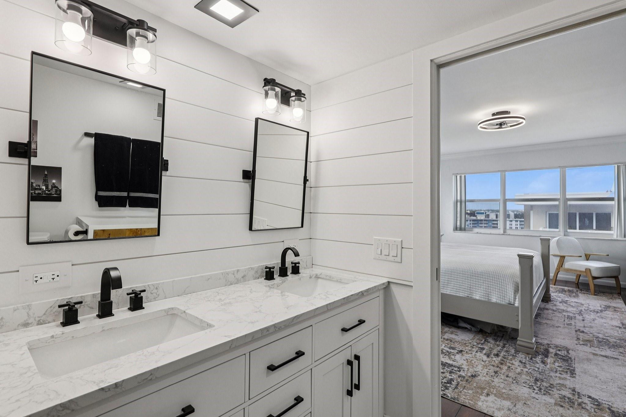 SEA MONARCH - Residential