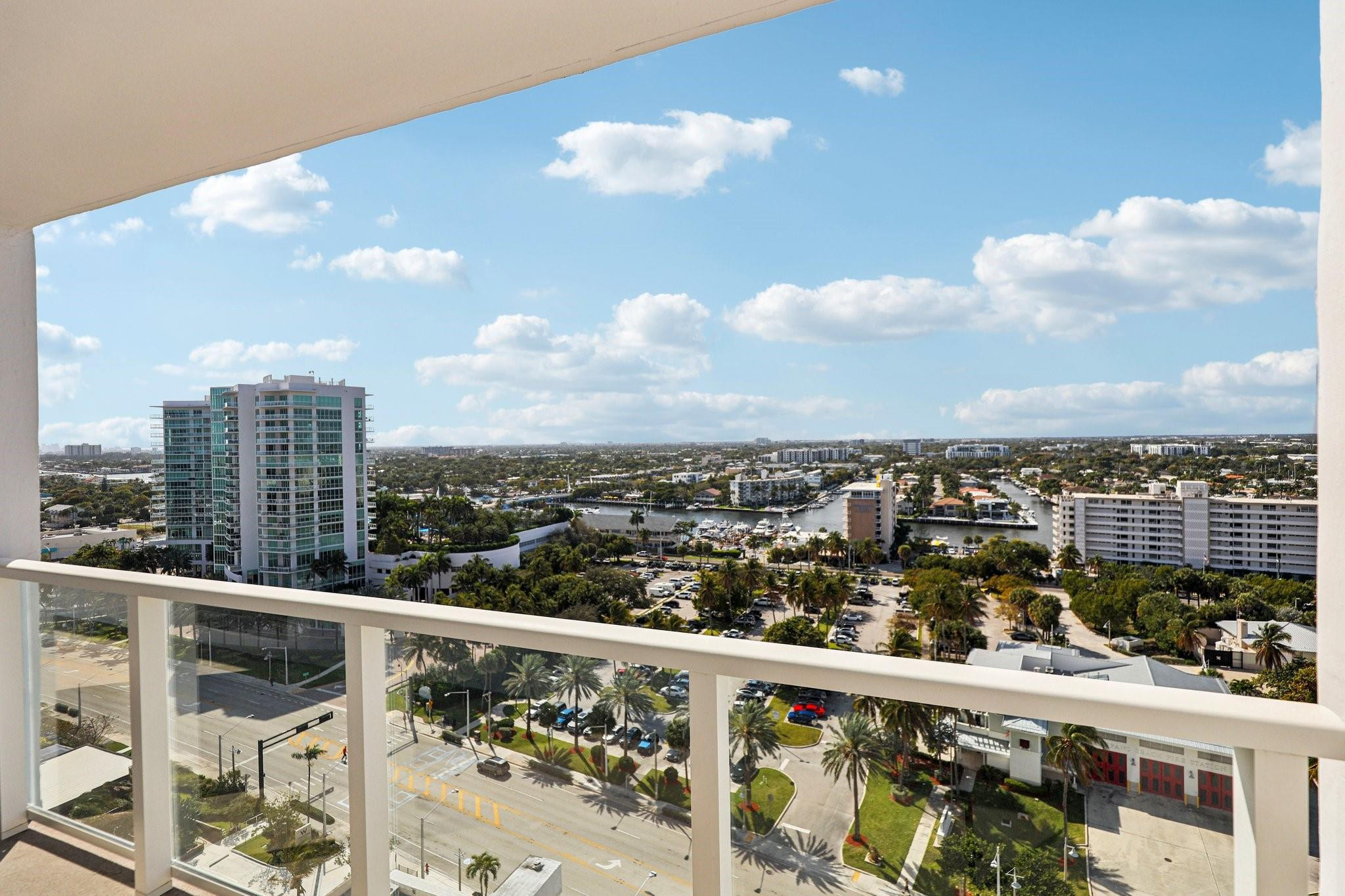 SEA MONARCH - Residential