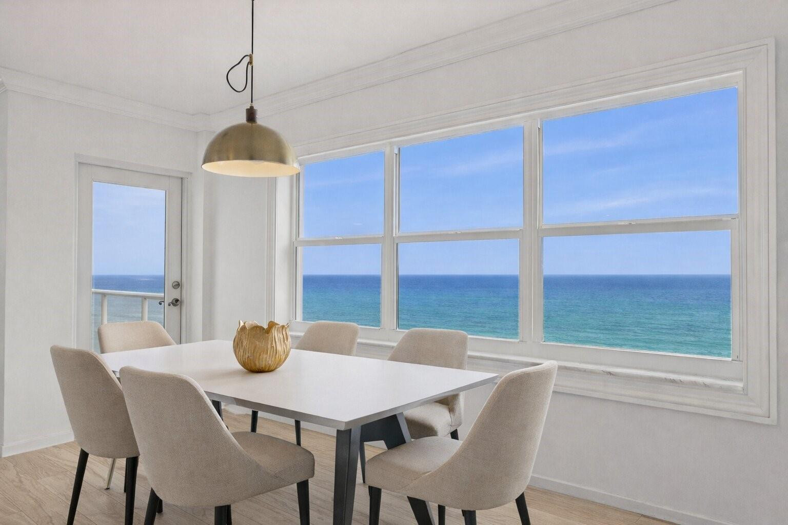 SEA MONARCH - Residential