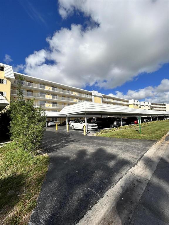 ATLANTIS SHERBROOKE VILLAS SOUTH CONDO - Residential