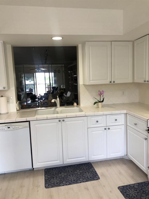 ATLANTIS SHERBROOKE VILLAS SOUTH CONDO - Residential