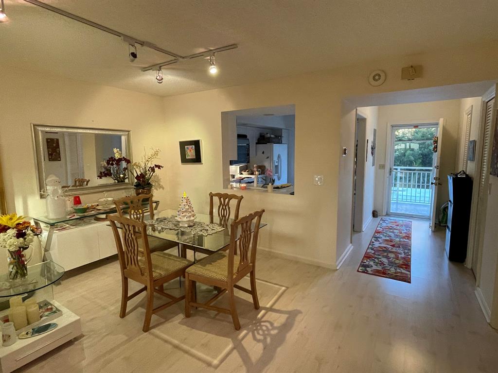 ATLANTIS SHERBROOKE VILLAS SOUTH CONDO - Residential