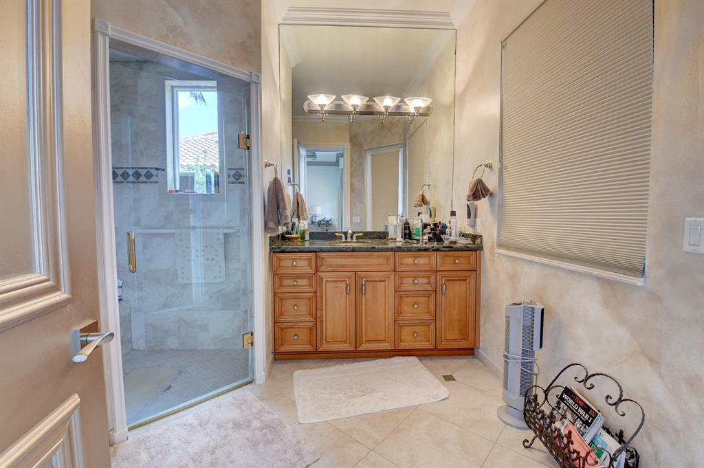 ST ANDREWS COUNTRY CLUB - Residential