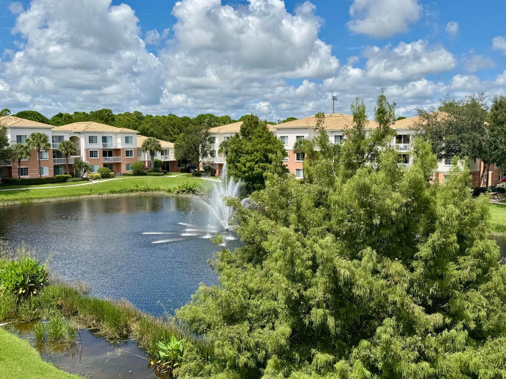 Photo of 10304 Myrtlewood Circle W #10304, Palm Beach Gardens, FL 33418 (MLS # B26074859)