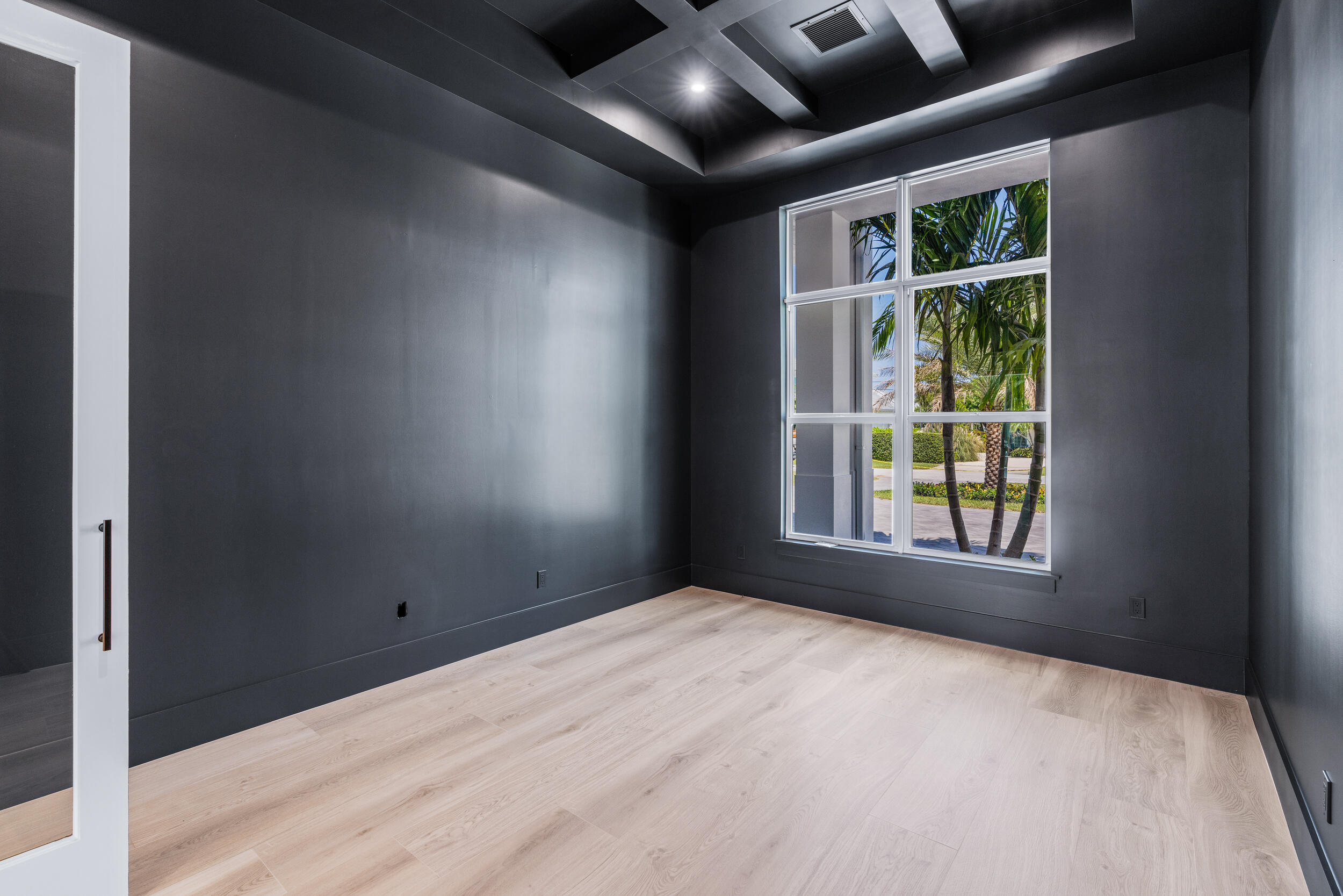 HIDDEN KEY - Residential