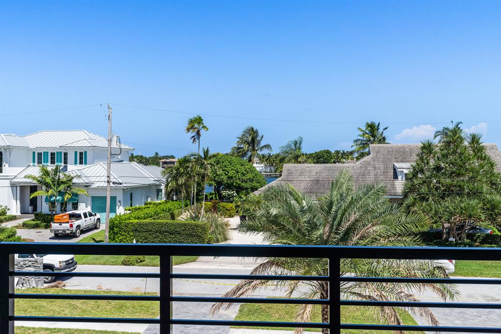 HIDDEN KEY - Residential