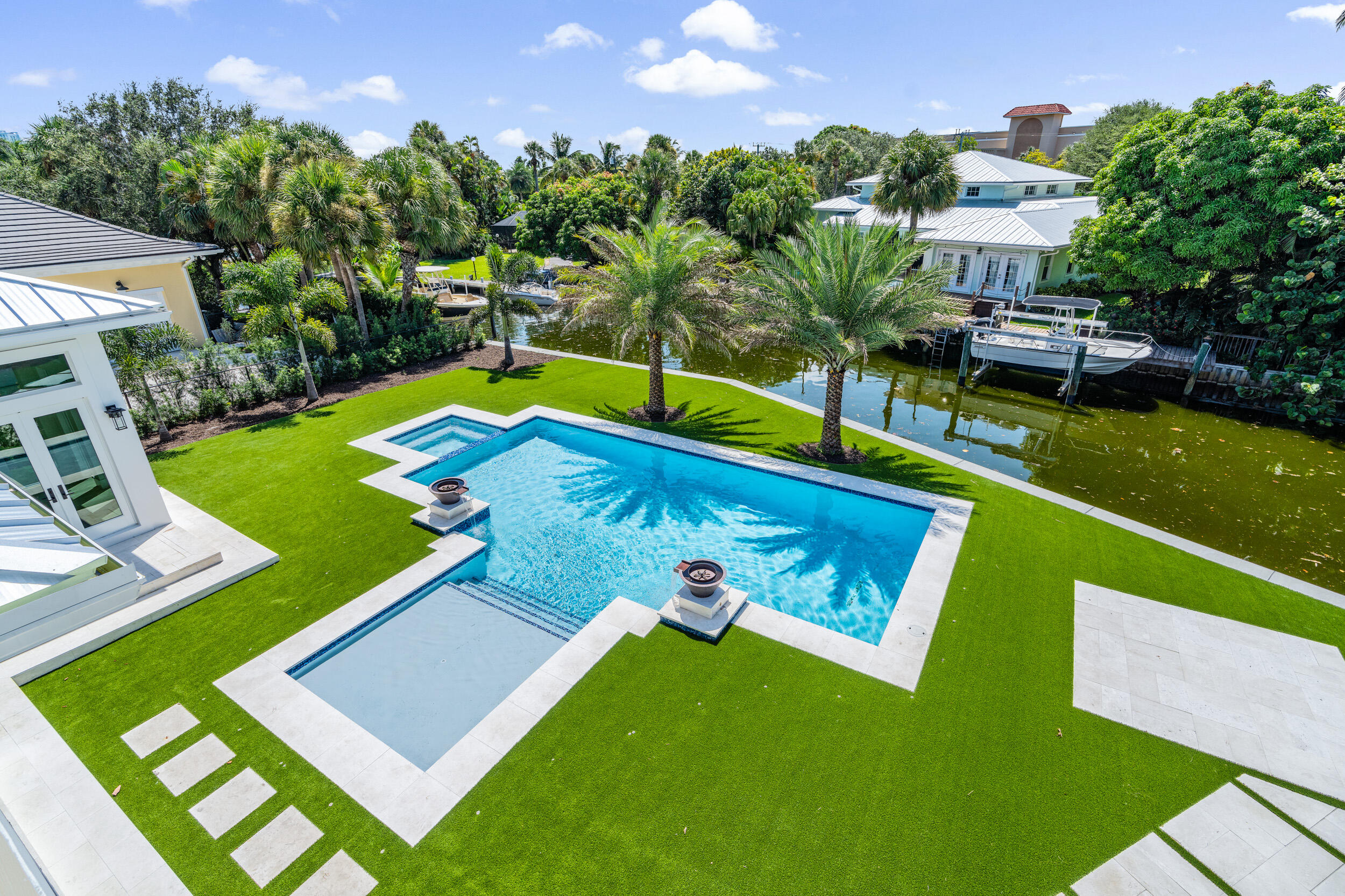 HIDDEN KEY - Residential