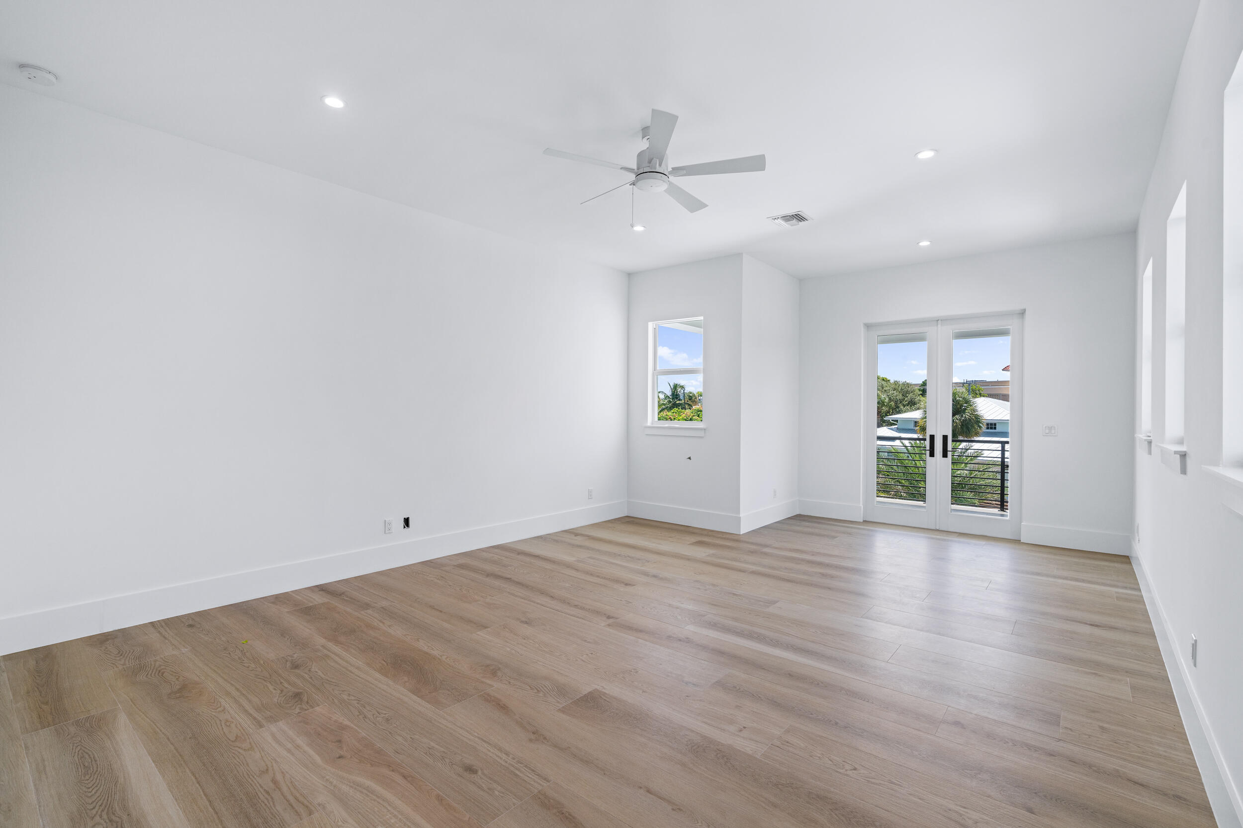 HIDDEN KEY - Residential