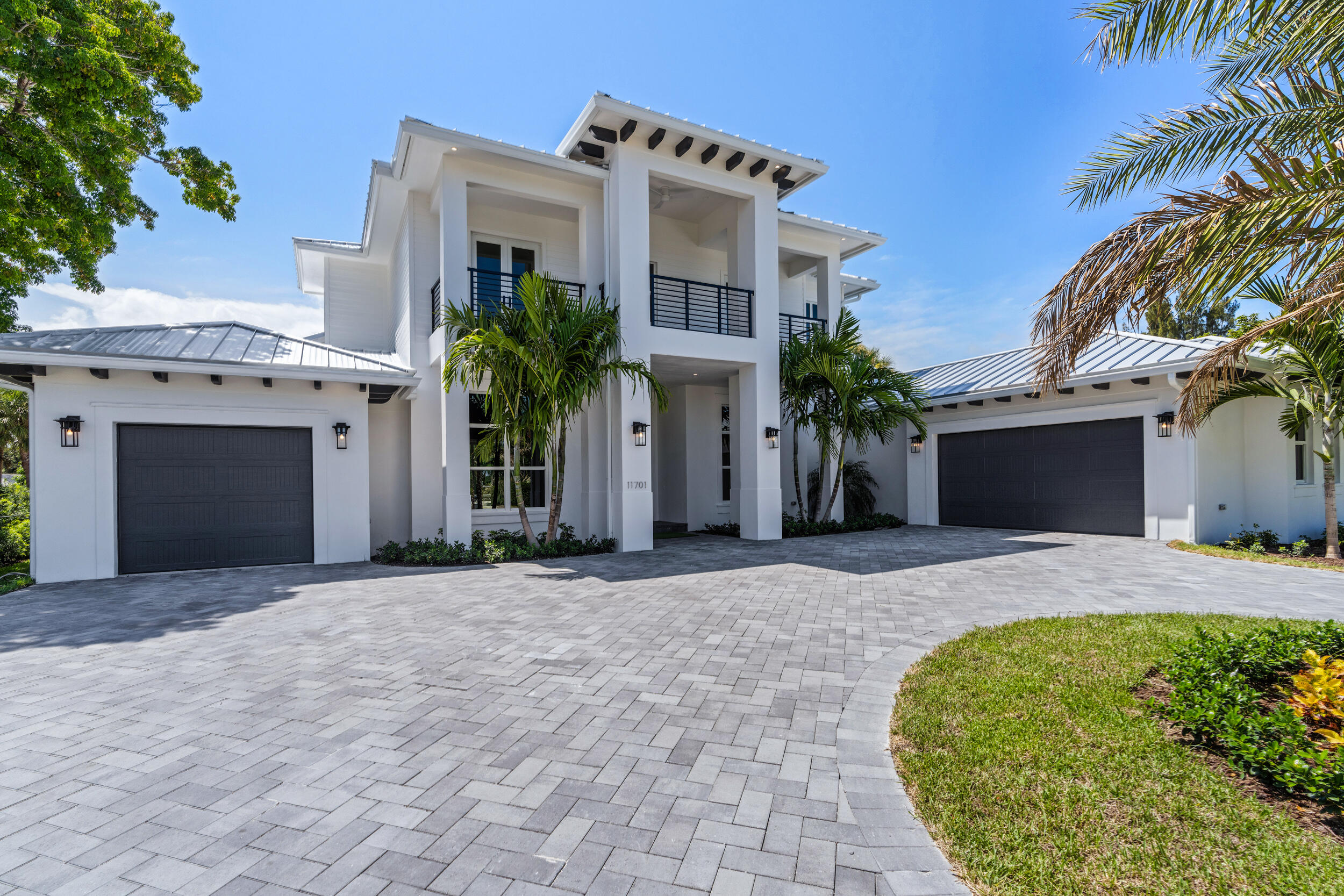 HIDDEN KEY - Residential