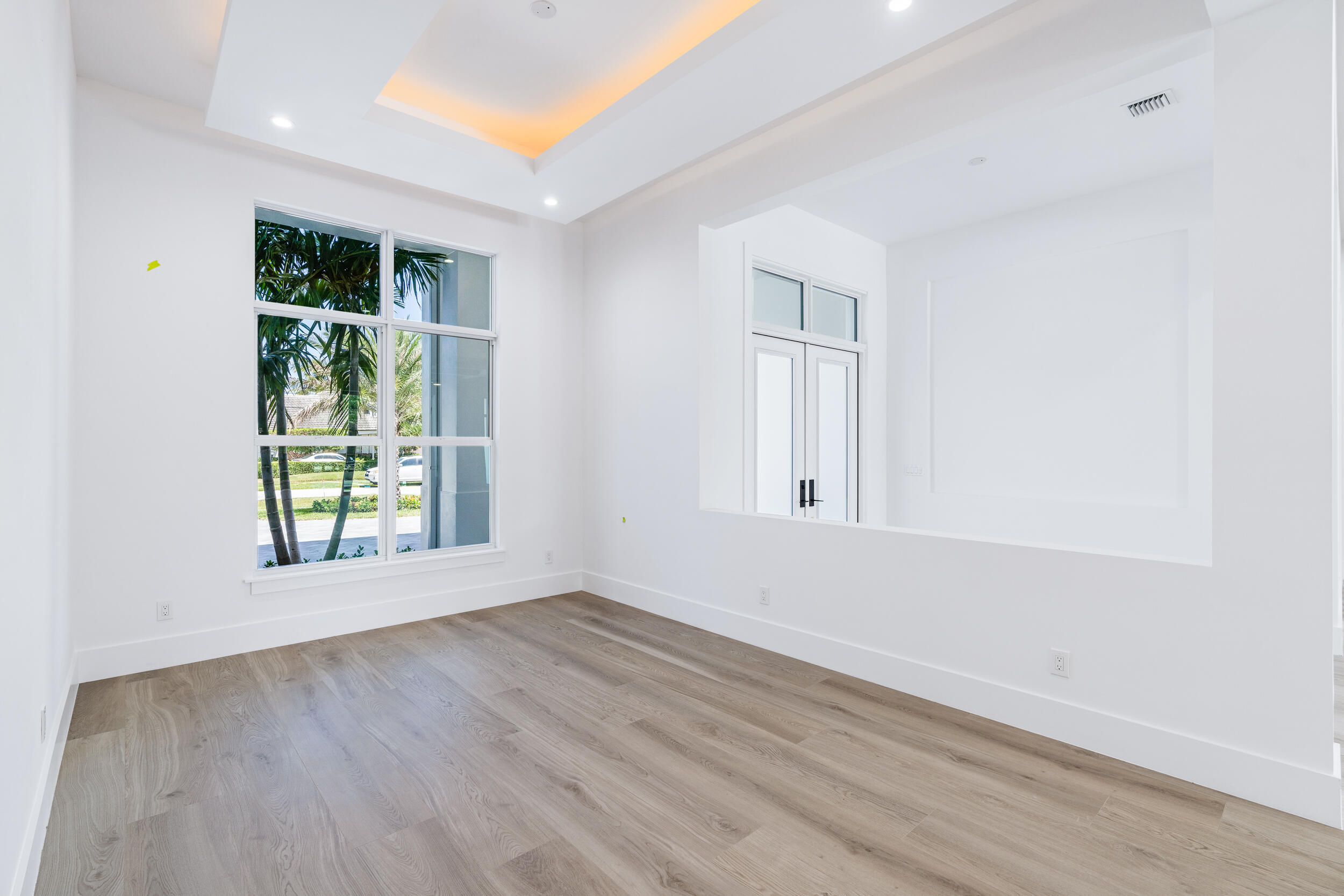 HIDDEN KEY - Residential