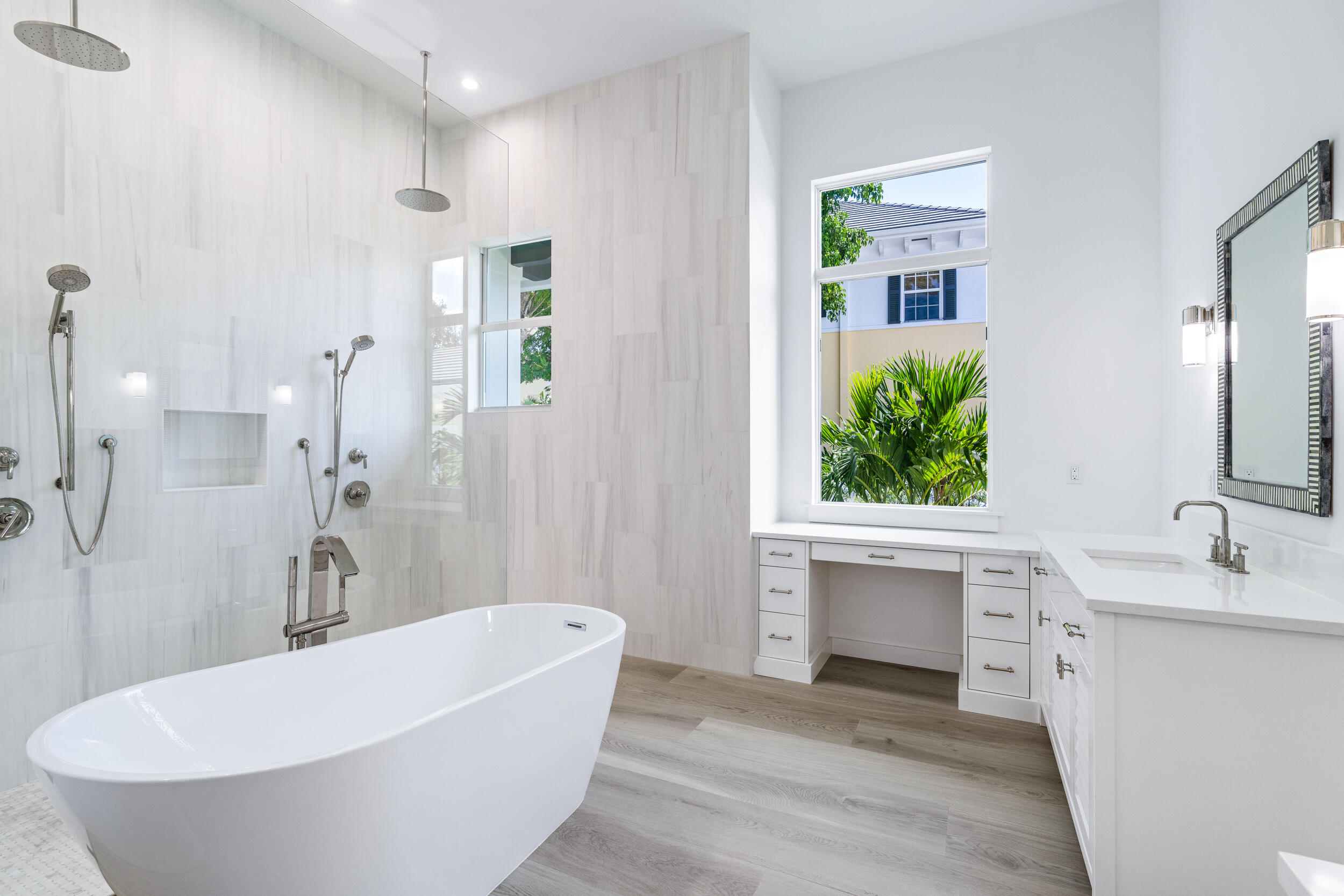 HIDDEN KEY - Residential