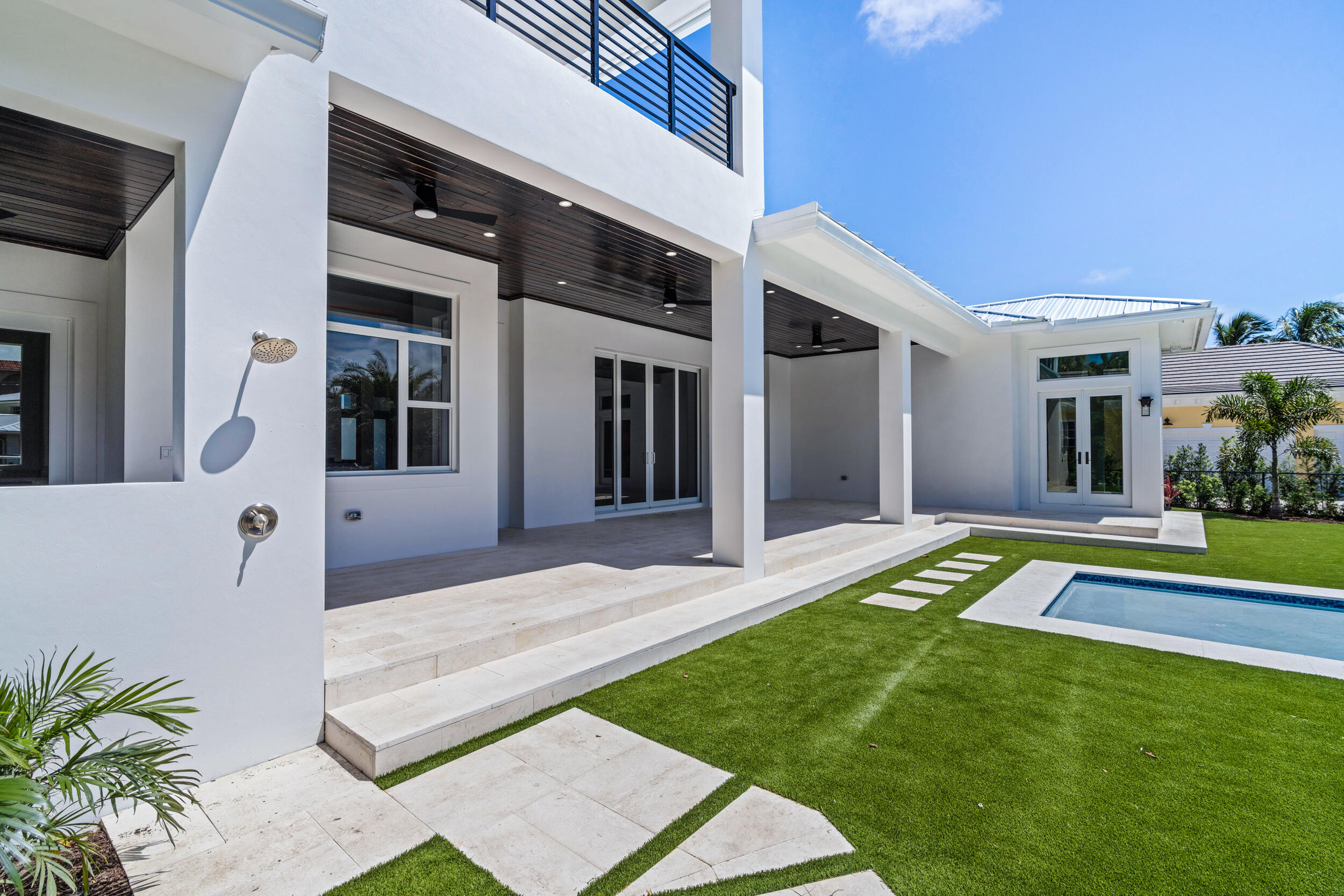 HIDDEN KEY - Residential