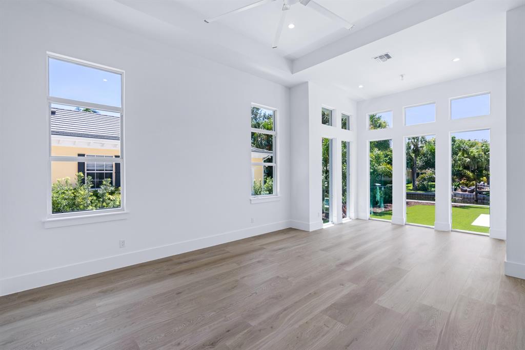 HIDDEN KEY - Residential