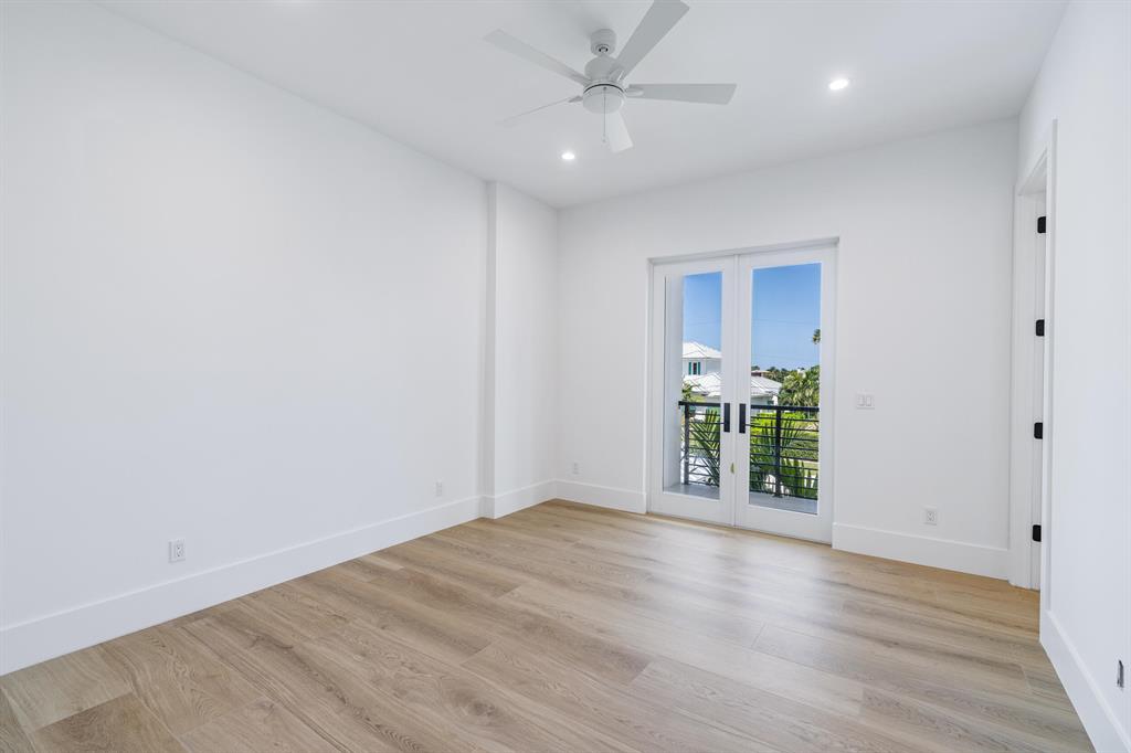 HIDDEN KEY - Residential