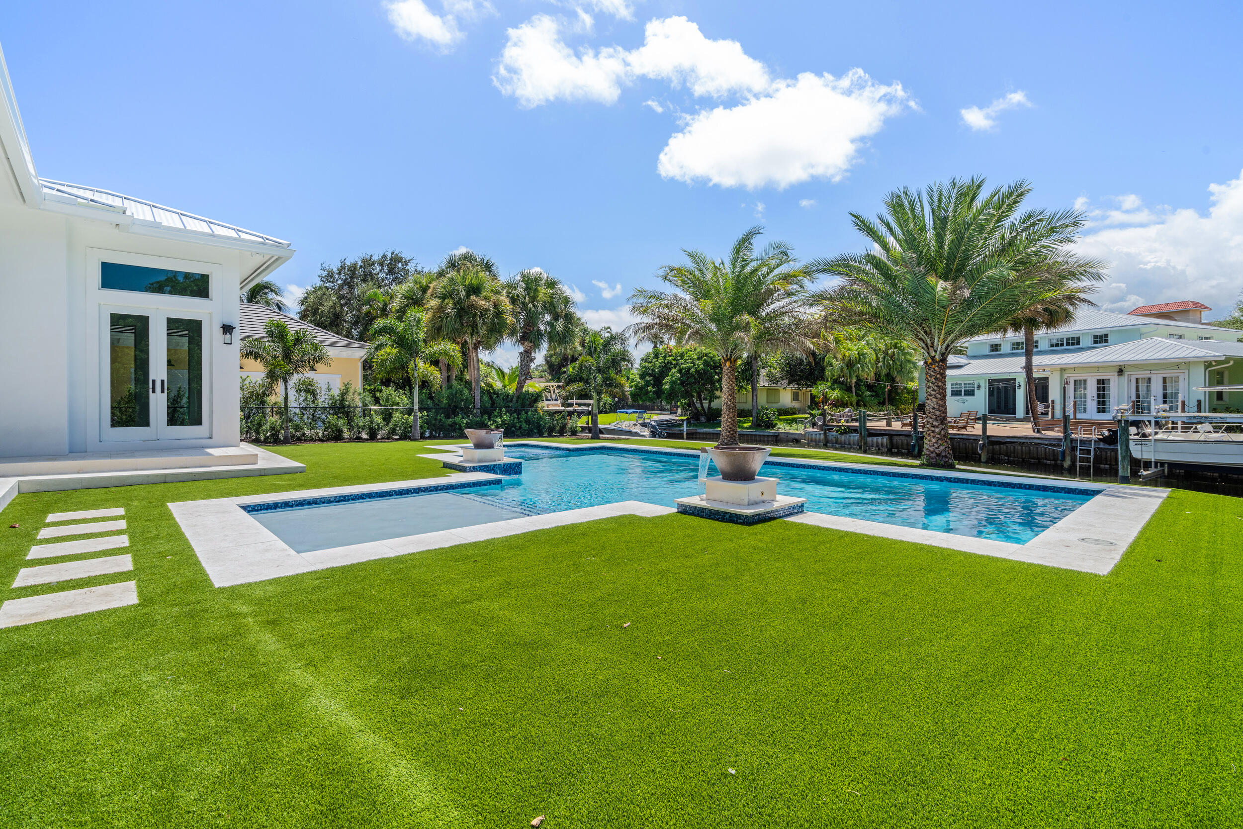 HIDDEN KEY - Residential