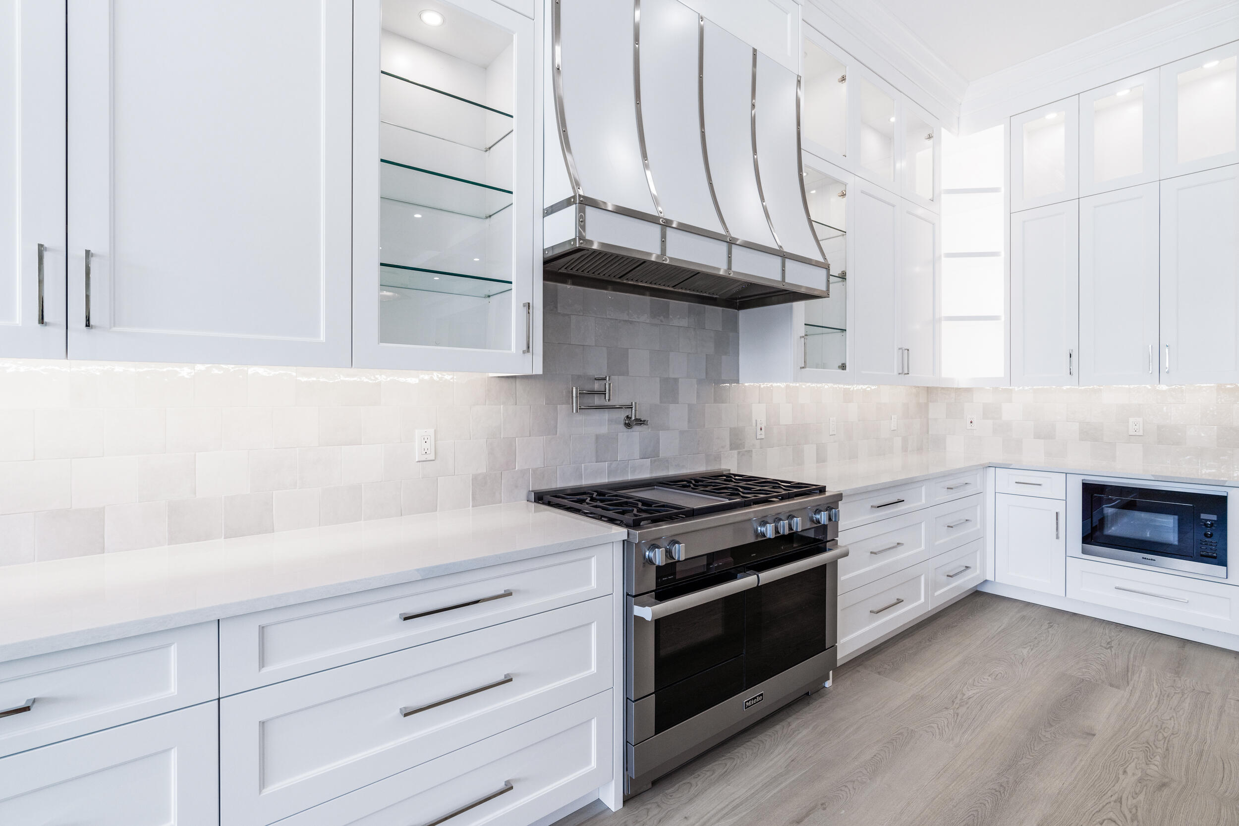 HIDDEN KEY - Residential