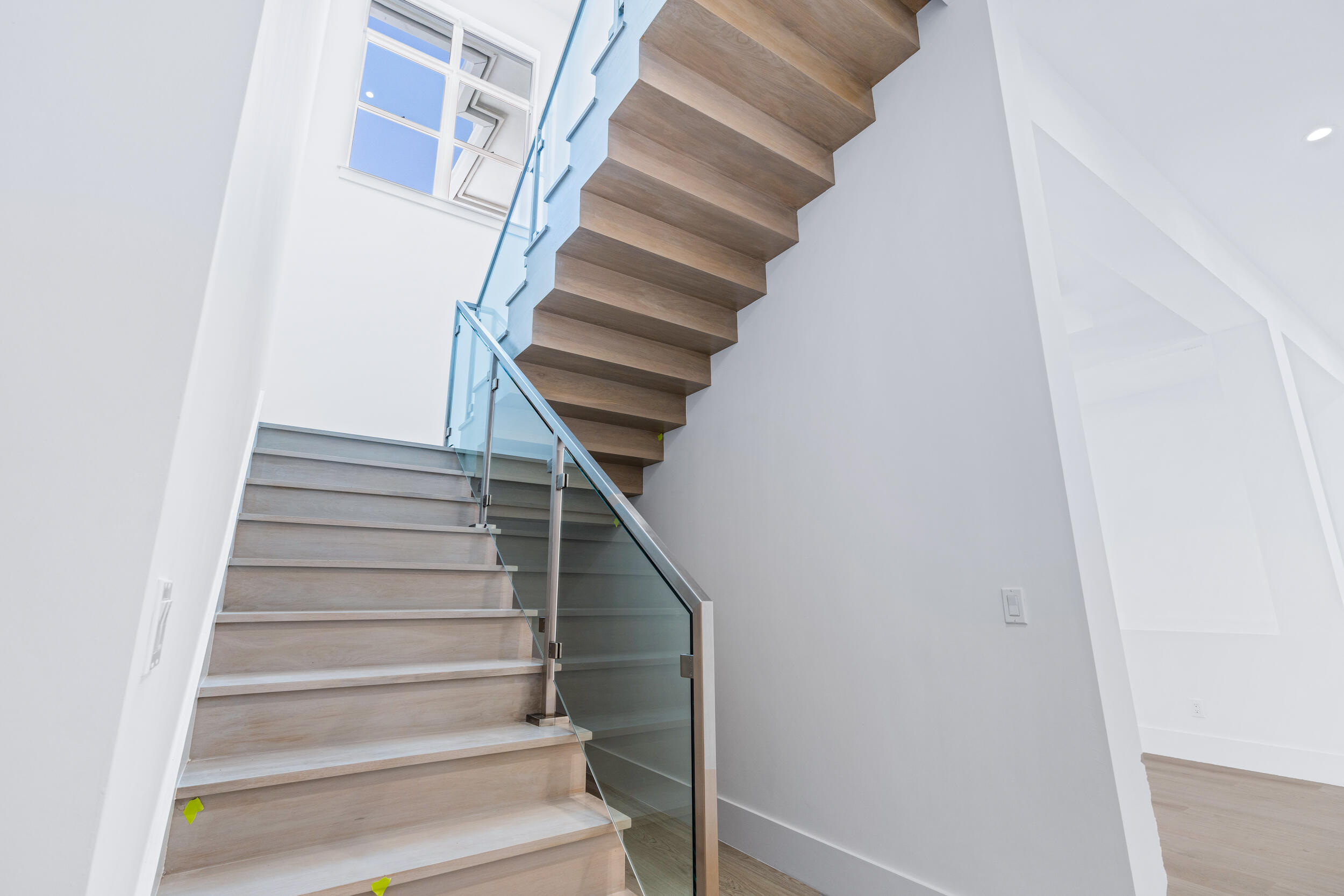 HIDDEN KEY - Residential