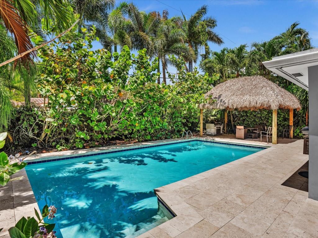 Photo of 1786 NE 21st Street, Fort Lauderdale, FL 33305 (MLS # R11138241)