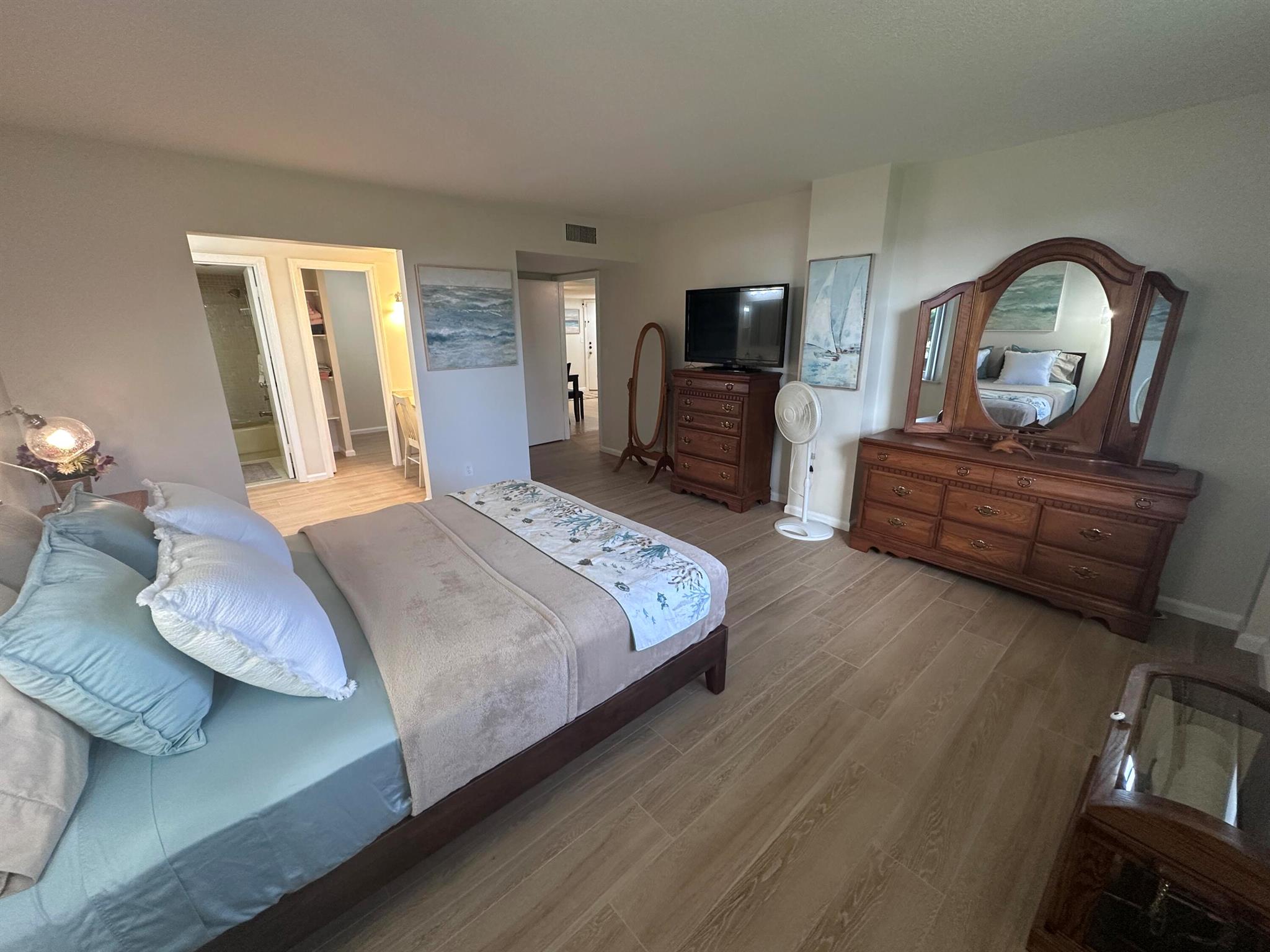 Lake Harbour Towers East - Residential Lease