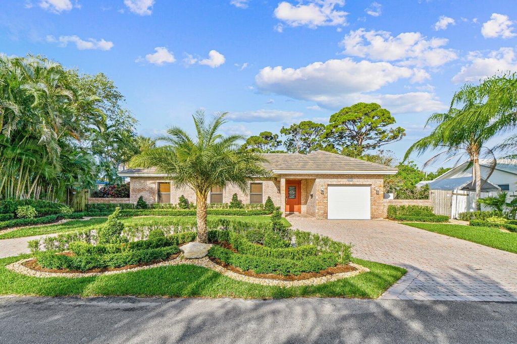Photo of 133 NW 10th Avenue, Boca Raton, FL 33486 (MLS # R10785293)