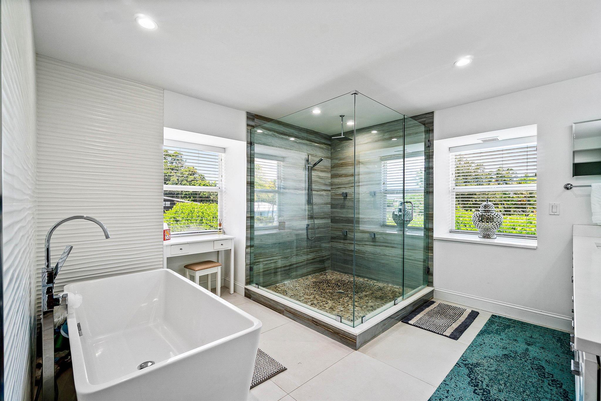 LAKE CLARKE SHORES - Residential