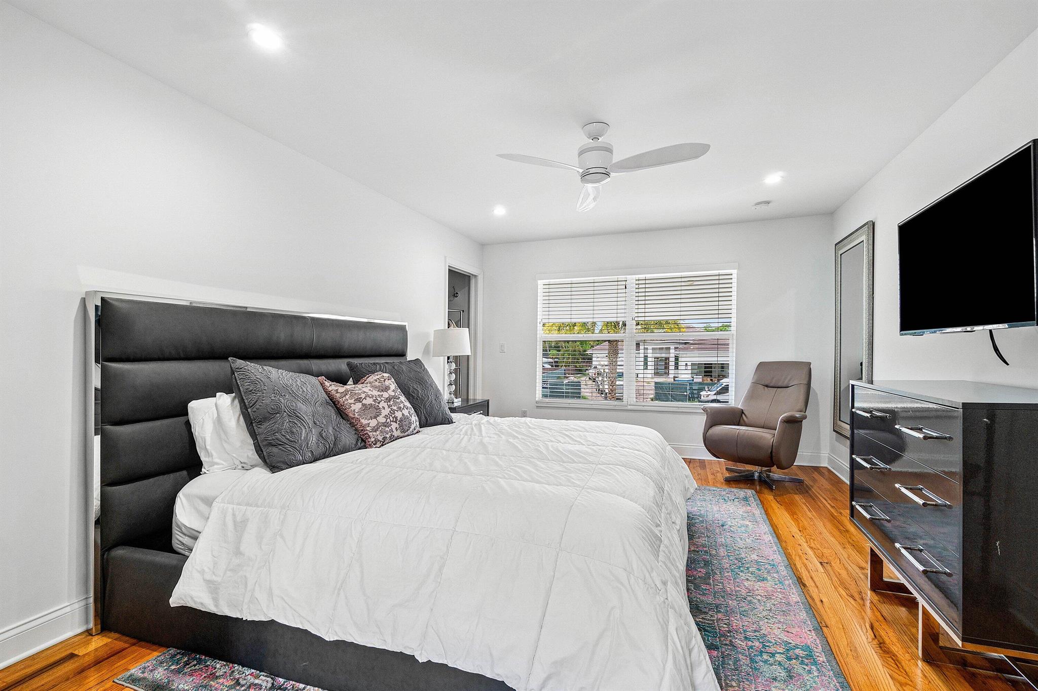 LAKE CLARKE SHORES - Residential