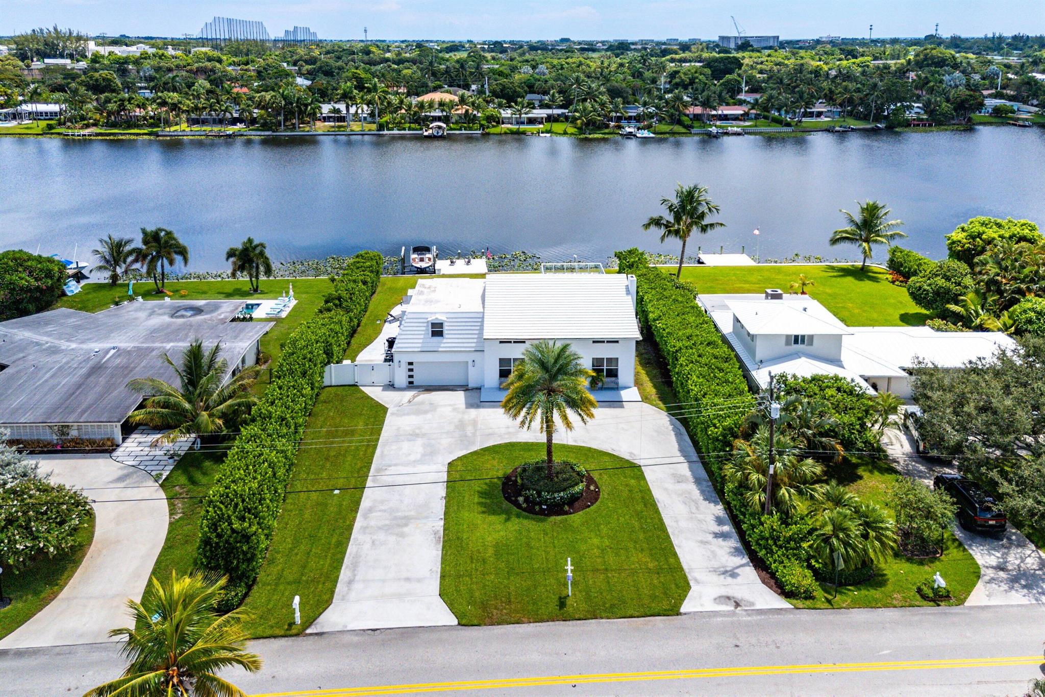 LAKE CLARKE SHORES - Residential