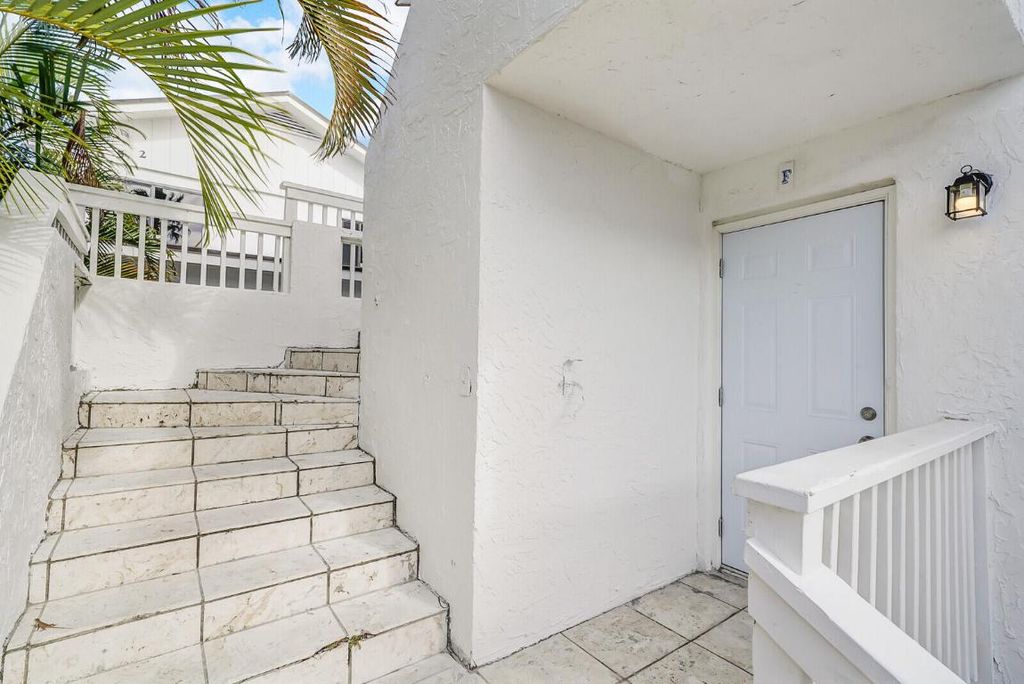 Photo of 652 Hernando Street #F, Fort Pierce, FL 34949 (MLS # R10948365)