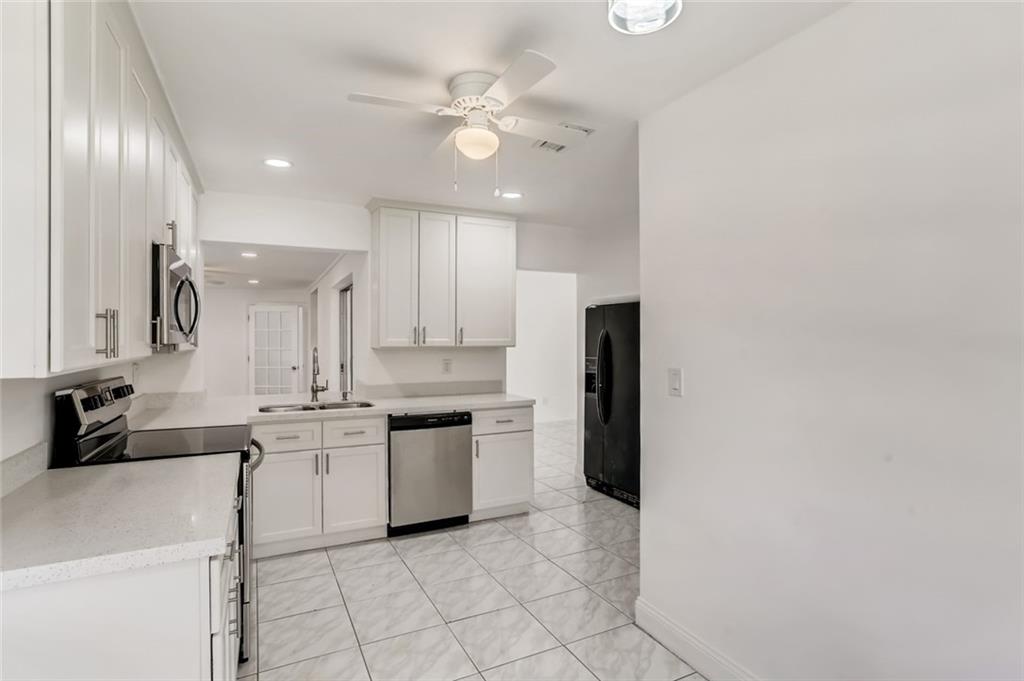 Lauderdale Lakes West Gat - Residential