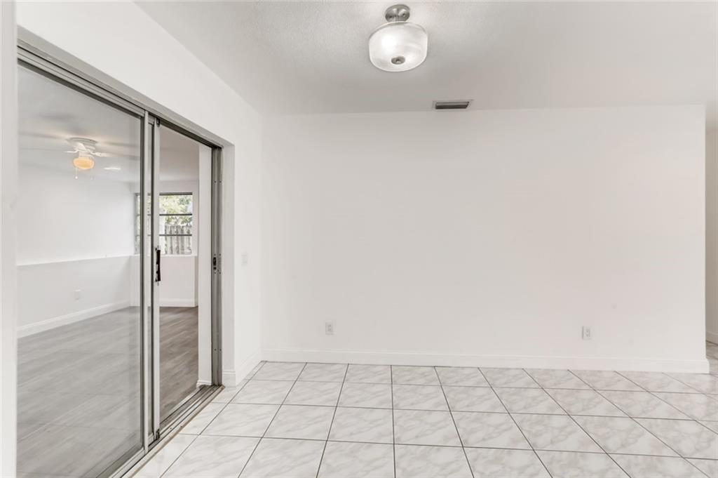 Lauderdale Lakes West Gat - Residential