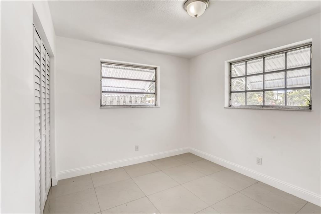 Lauderdale Lakes West Gat - Residential