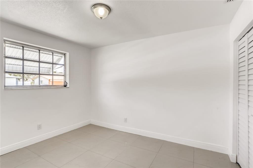 Lauderdale Lakes West Gat - Residential