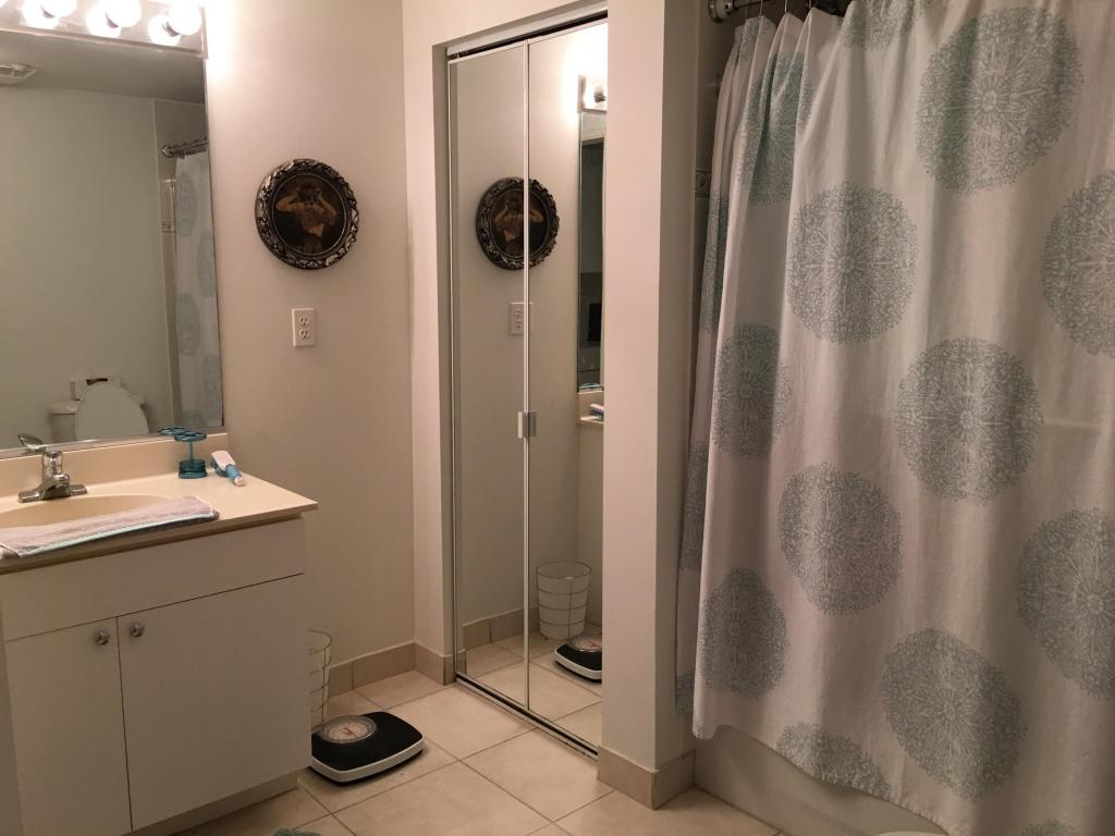 ST TROPEZ CONDO - Residential