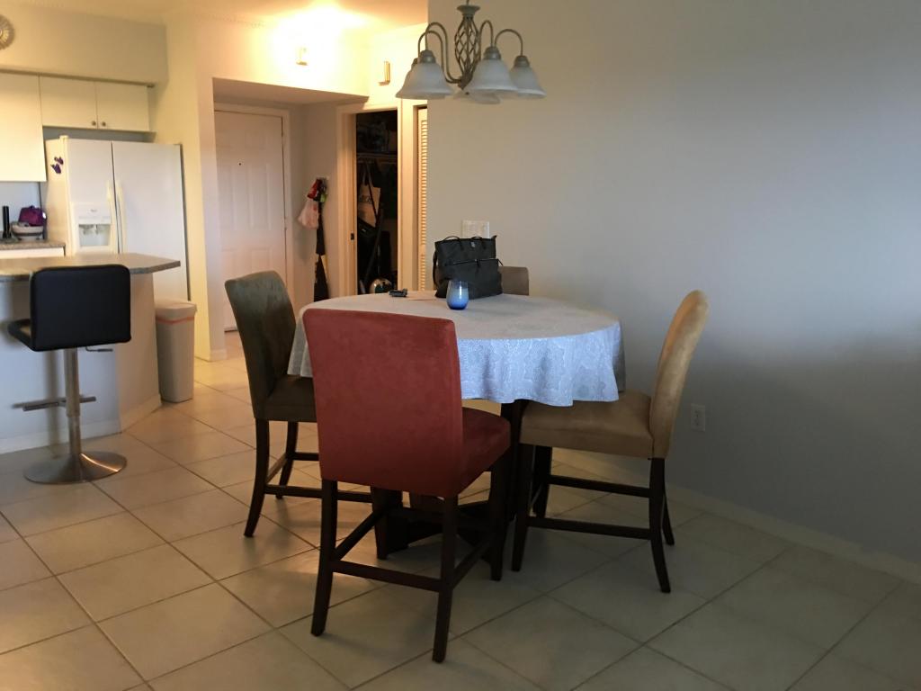 ST TROPEZ CONDO - Residential