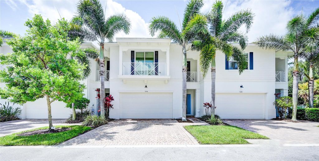 Photo of 5146 Hamilton Court, Palm Beach Gardens, FL 33418 (MLS # R10991671)