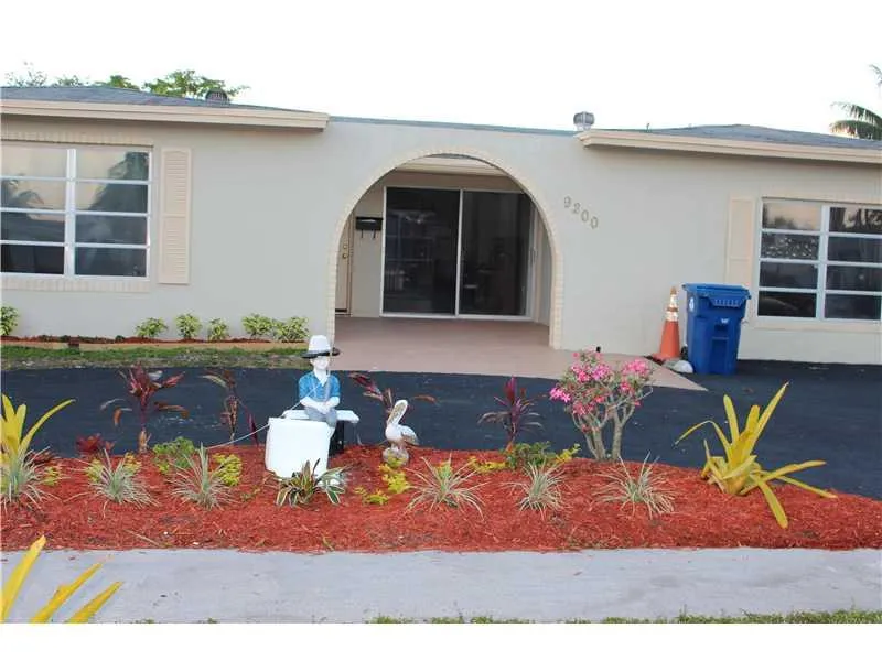 9200 NW 21st Mnr  