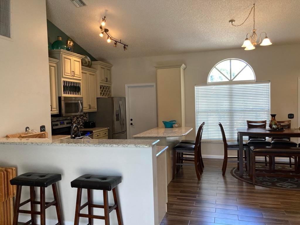 13016 Meadowbreeze Drive