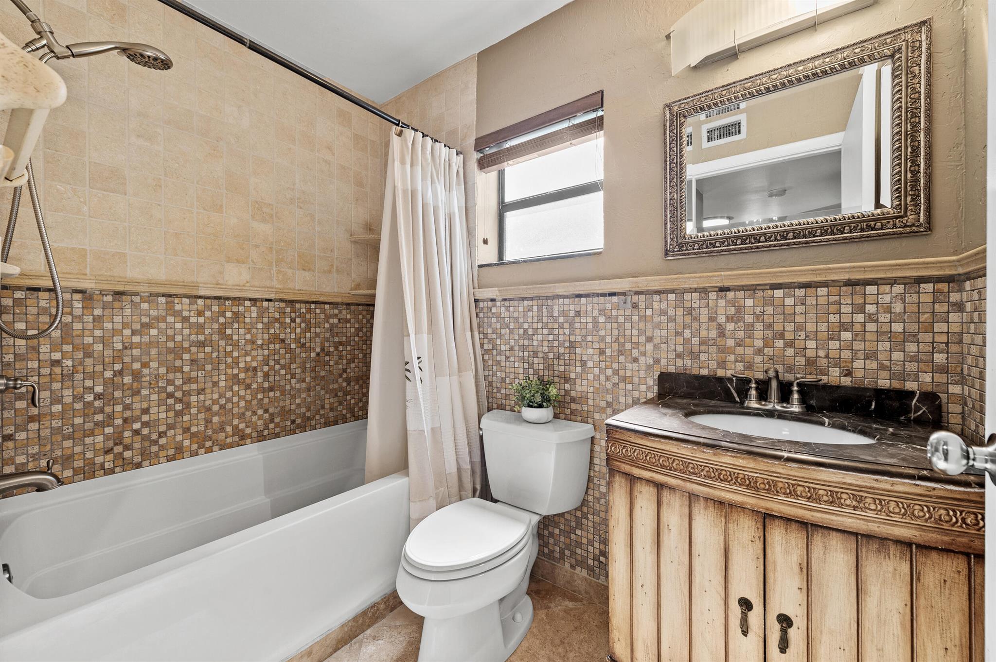 BAYWOOD VILLAGE II-C COND - Residential