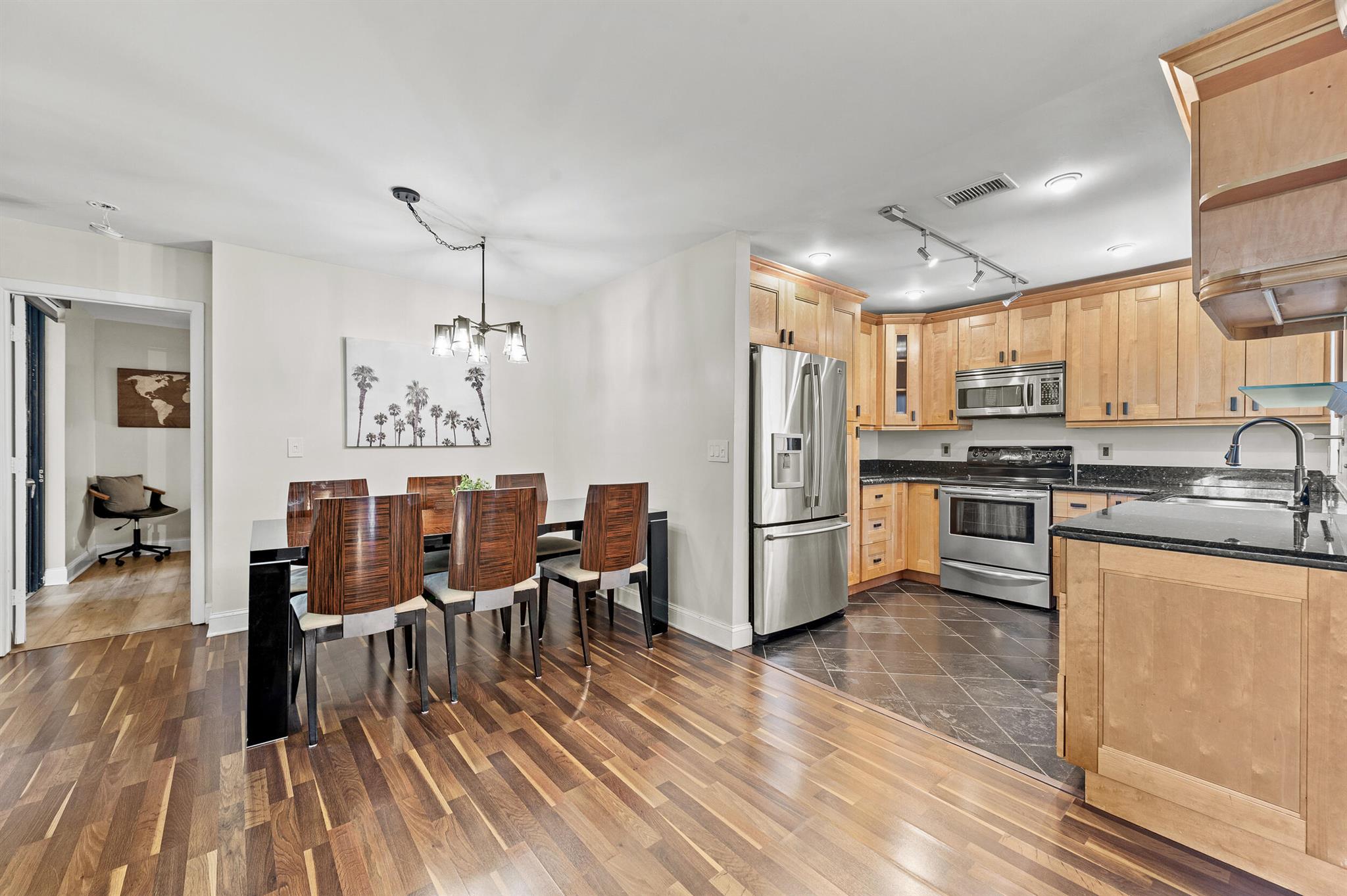 BAYWOOD VILLAGE II-C COND - Residential